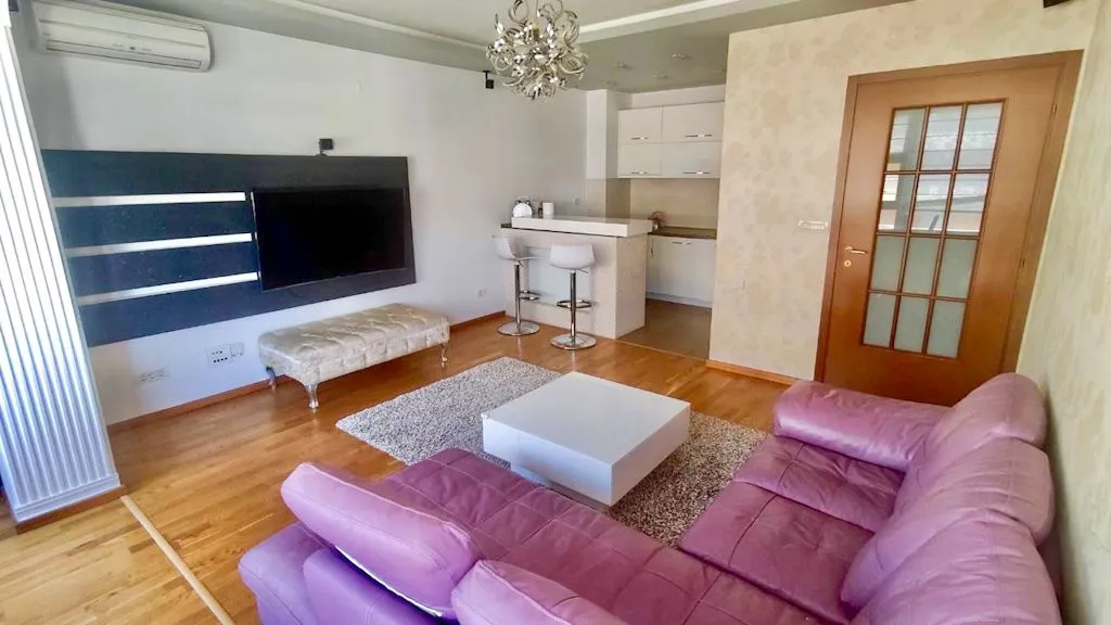 Rent, two bedroom apartment, 74m², City Kvart, Podgorica