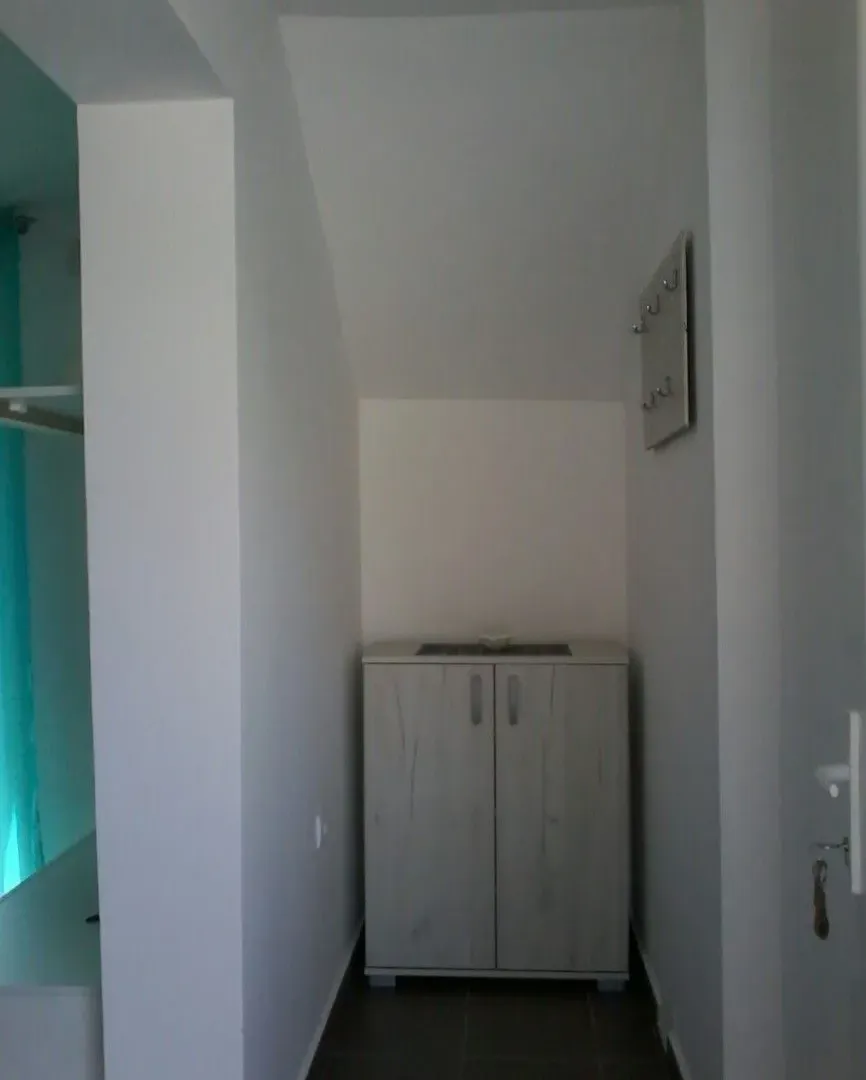 Izdavanje, jednosoban stan, 32m², Gruda, Cetinje