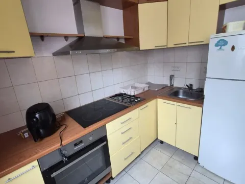 Izdavanje, trosoban stan, 70m², Vidikovački venac, Rakovica - image 2