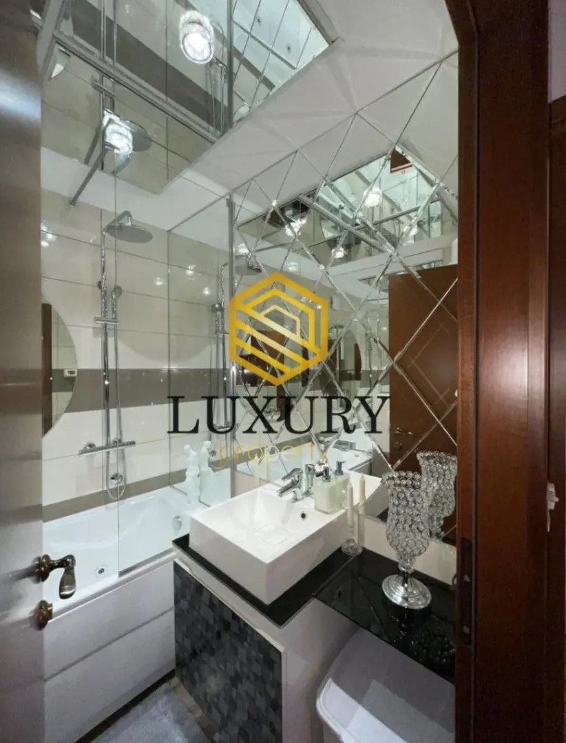 Izdavanje, jednosoban stan, 51m², City Kvart, Podgorica