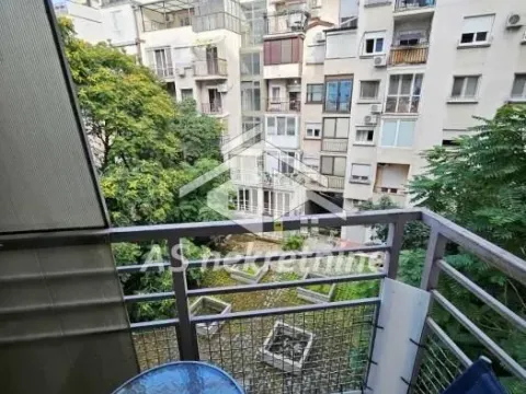 Izdavanje, trosoban stan, 80m², Stari Grad, Beograd - image 16