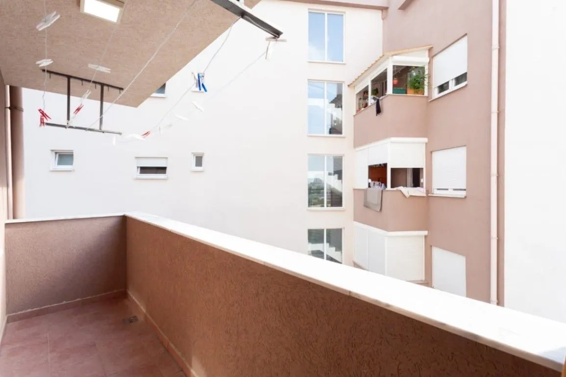 Izdavanje, dvosoban stan, 55m², Ljubović, Podgorica