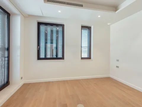 Prodaja, trosoban stan, 382m², Portonovi, Herceg Novi - image 11