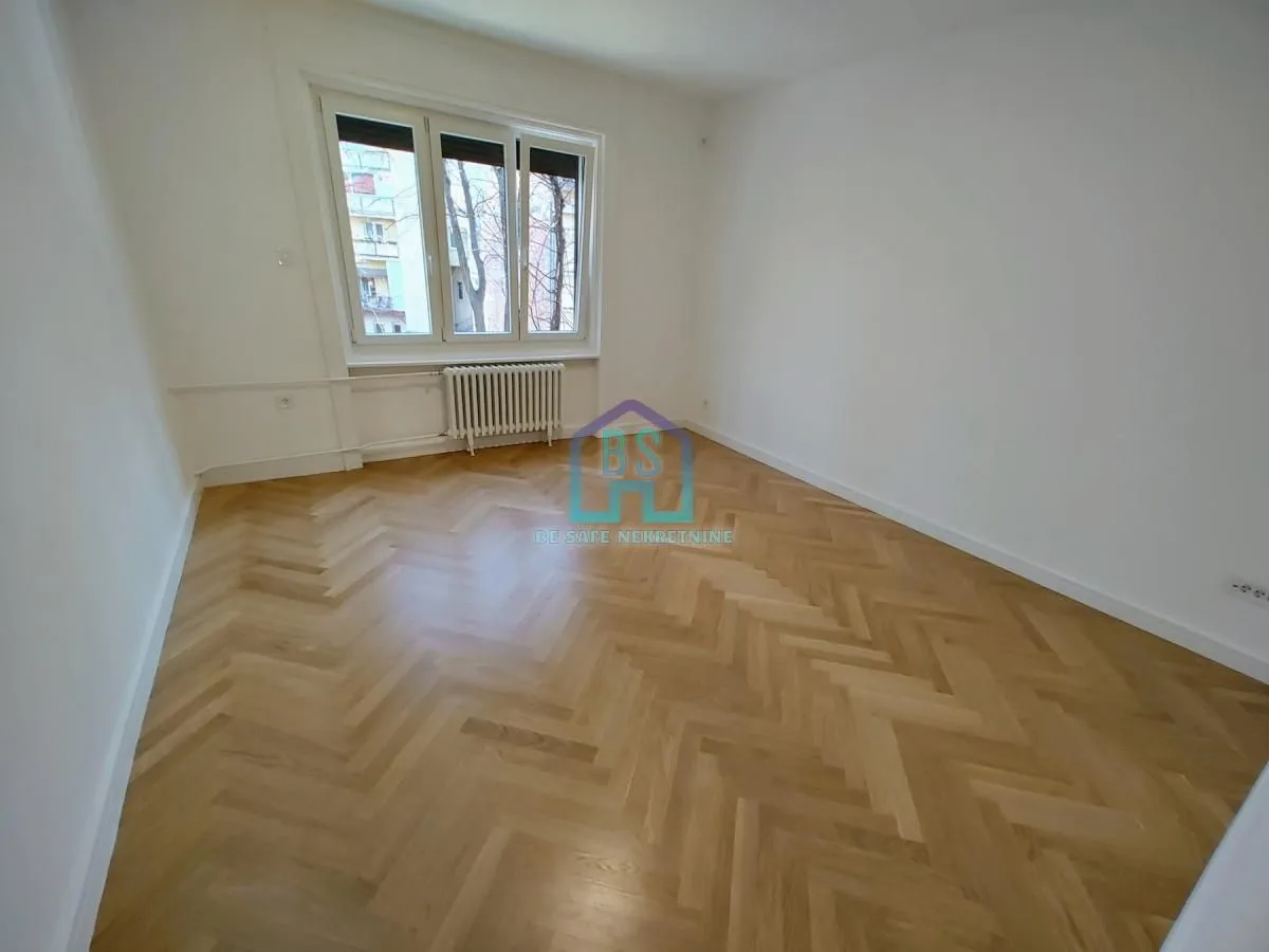 Prodaja, trosoban stan, 85m², Stari grad, Novi Sad