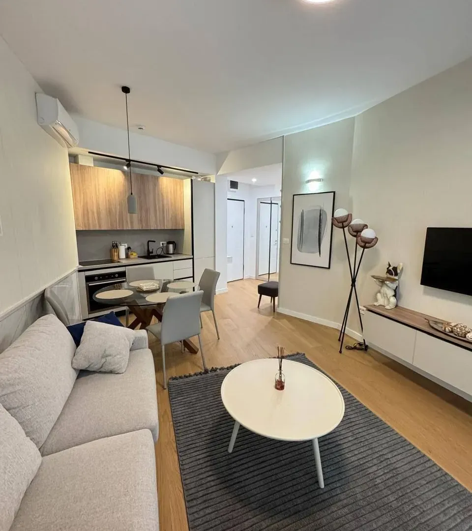 Prodaja, jednosoban stan, 54m², Bečići, Budva