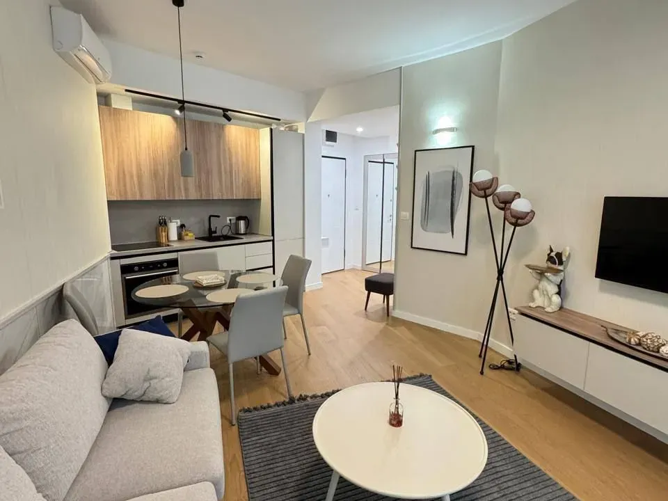 Prodaja, jednosoban stan, 54m², Bečići, Budva