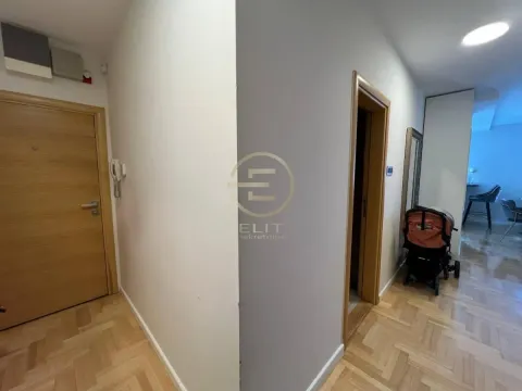 Prodaja, trosoban stan, 99m², Centar, Novi Sad - image 13