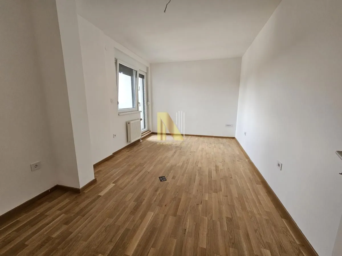 Prodaja, trosoban stan, 83m², Bulevar patrijarha Pavla, Novi Sad Sve Podlokacije