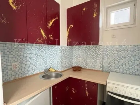 Rent, one bedroom apartment, 32m², Karaburma, Palilula Sve Podlokacije - image 6