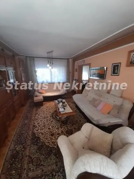 Prodaja, kuća, 194m², Šid, Srbija