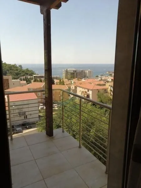 Sale, four bedroom apartment, 200m², Petrovac, Budva
