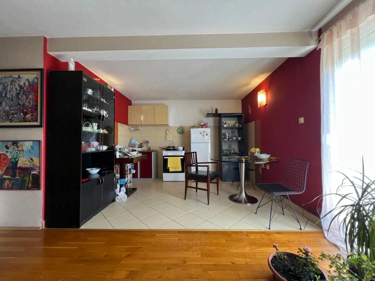 Prodaja, kuća, 375m², Donja Gorica, Podgorica
