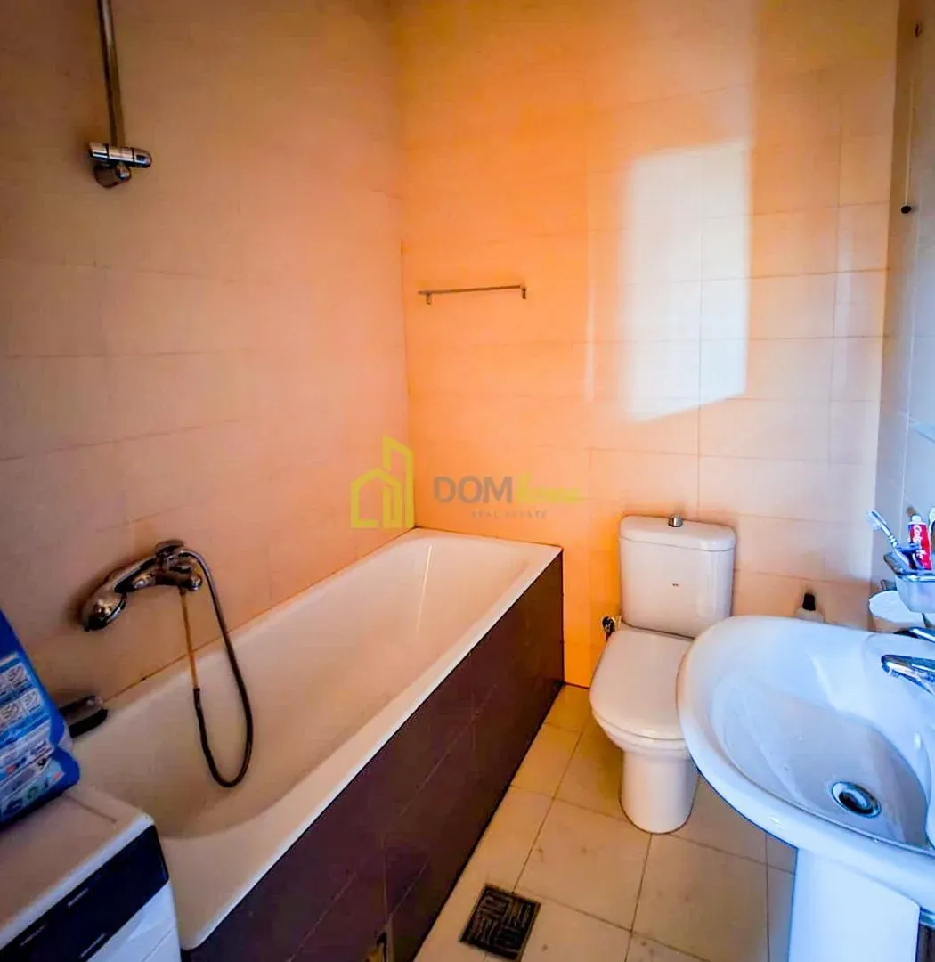 Prodaja, trosoban stan, 92m², Autobuska stanica, Podgorica