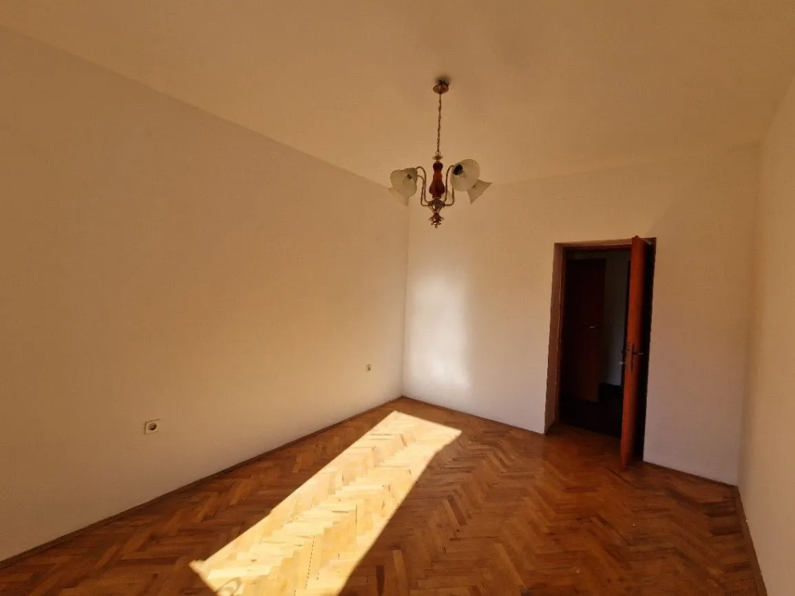 Sale, two bedroom apartment, 78m², Stari Grad Kotor, Kotor