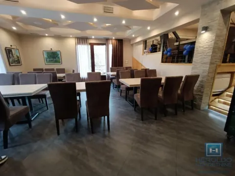 Prodaja, poslovni prostor, 300m², Centar, Jagodina - image 4