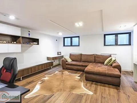 Prodaja, kuća, 305m², Banovo Brdo, Beograd - image 10