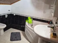 Izdavanje, trosoban stan, 120m², Centar, Niš - image 15