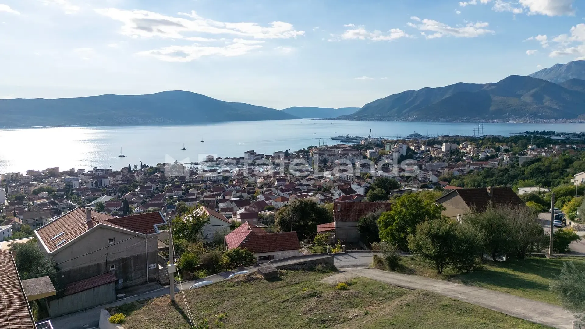 Prodaja, plac, 1113m², Tivat, Crna Gora