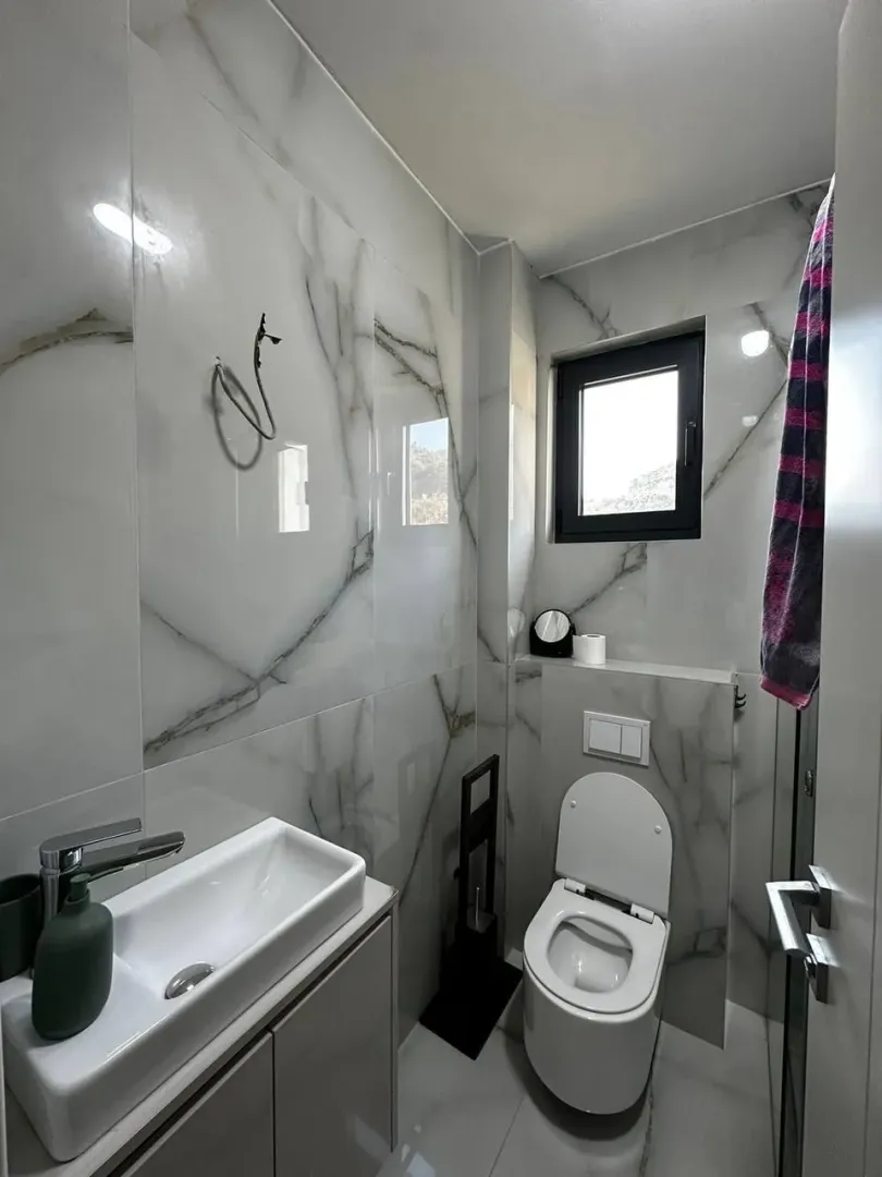Rent, one bedroom apartment, 46m², Bečići, Budva
