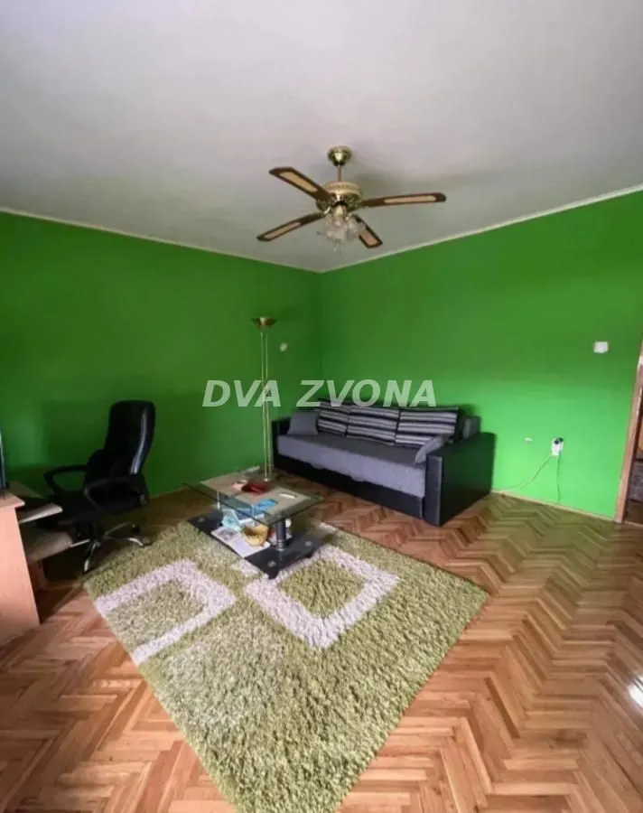 Prodaja, kuća, 420m², Farkaždin, Zrenjanin