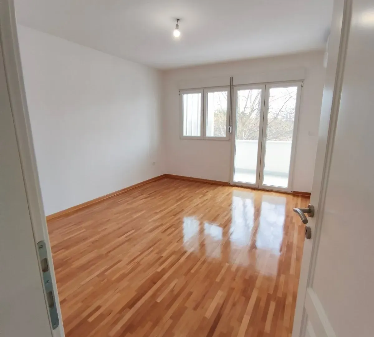 Rent, office space, 50m², Preko Morače, Podgorica