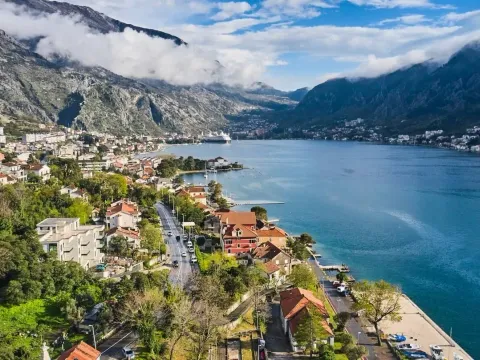 Prodaja, dvosoban stan, 129m², Dobrota, Kotor - image 21
