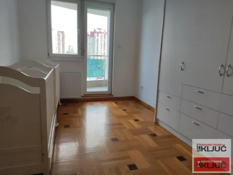 Sale, four bedroom apartment, 91m², Bulevar Evrope, Novi Sad Sve Podlokacije - image 4
