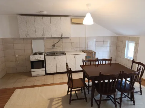 Rent, four bedroom apartment, 100m², Podi, Herceg Novi - image 13