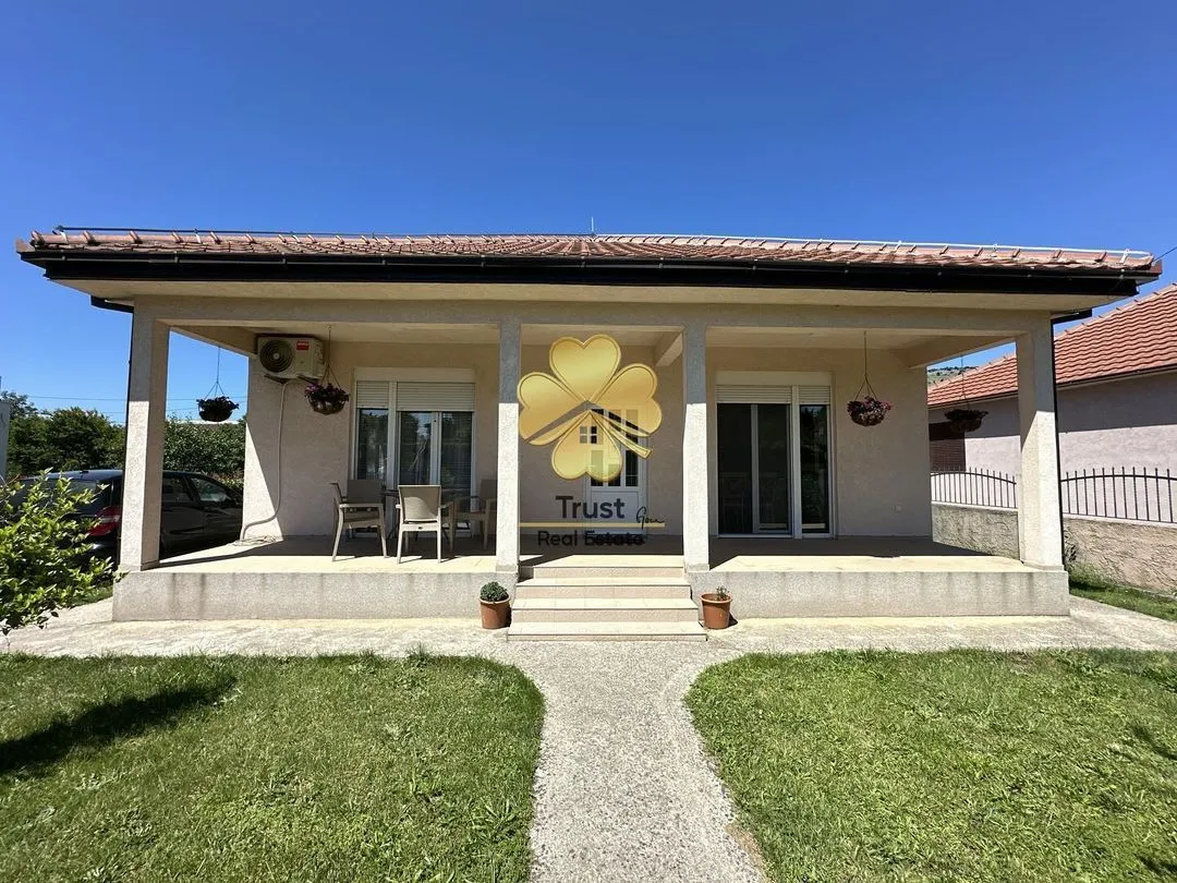 Izdavanje, kuća, 120m², Tološi, Podgorica