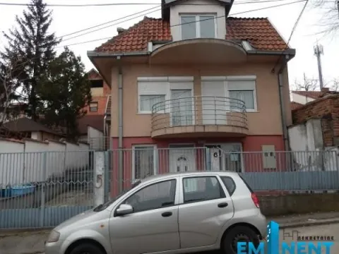 Sale, house, 300m², Dušanovac, Voždovac Sve Podlokacije