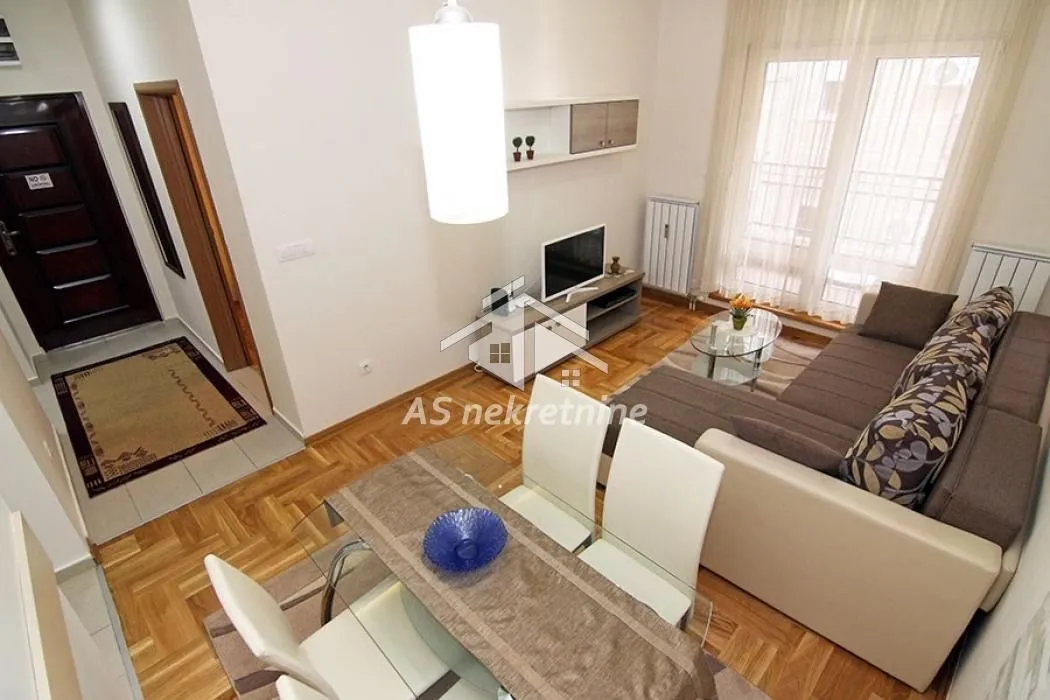 Izdavanje, dvosoban stan, 50m², Trošarina, Voždovac Sve Podlokacije
