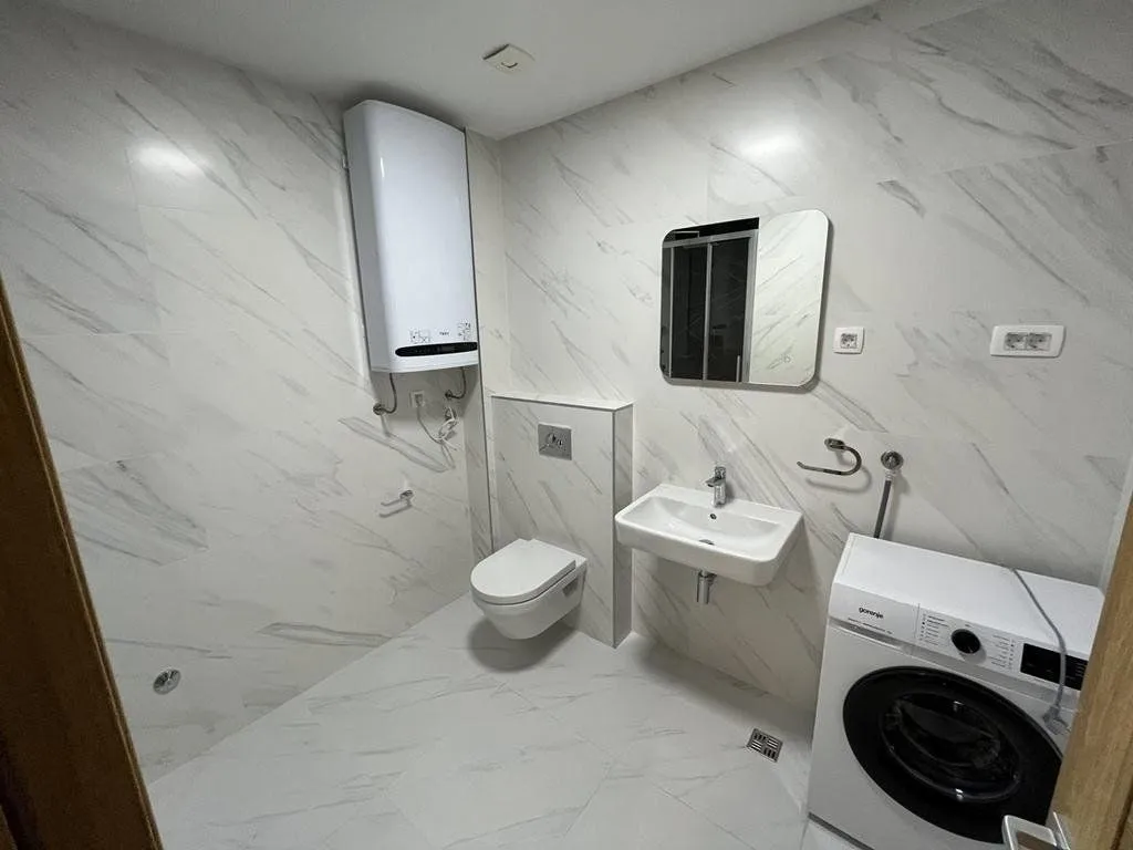 Izdavanje, dvosoban stan, 75m², City Kvart, Podgorica