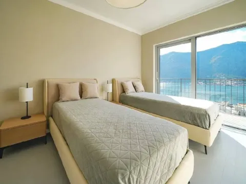 Prodaja, trosoban stan, 158m², Dobrota, Kotor - image 5