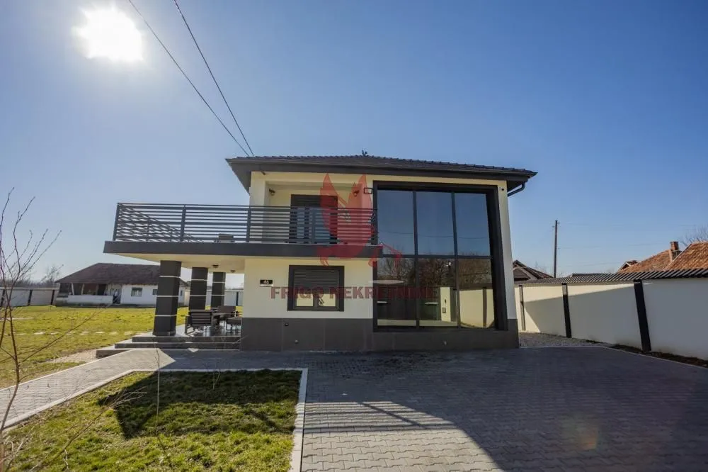 Sale, house, 302m², Mladenovac, Beograd