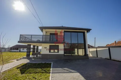 Sale, house, 302m², Mladenovac, Beograd - image 4