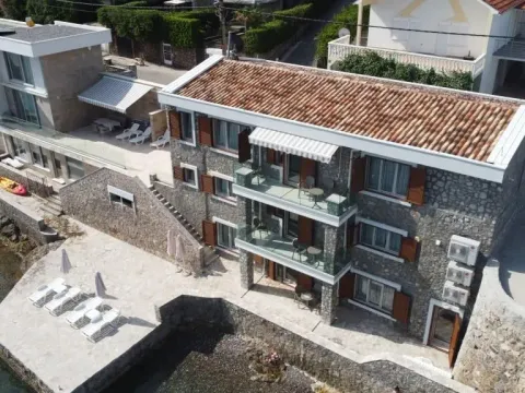 Prodaja, kuća, 314m², Tivat, Crna Gora - image 10