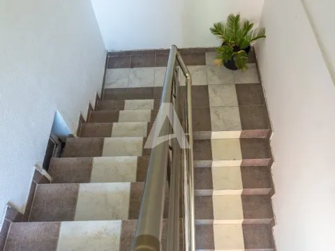 Prodaja, kuća, 700m², Lastva Grbaljska, Kotor - image 8