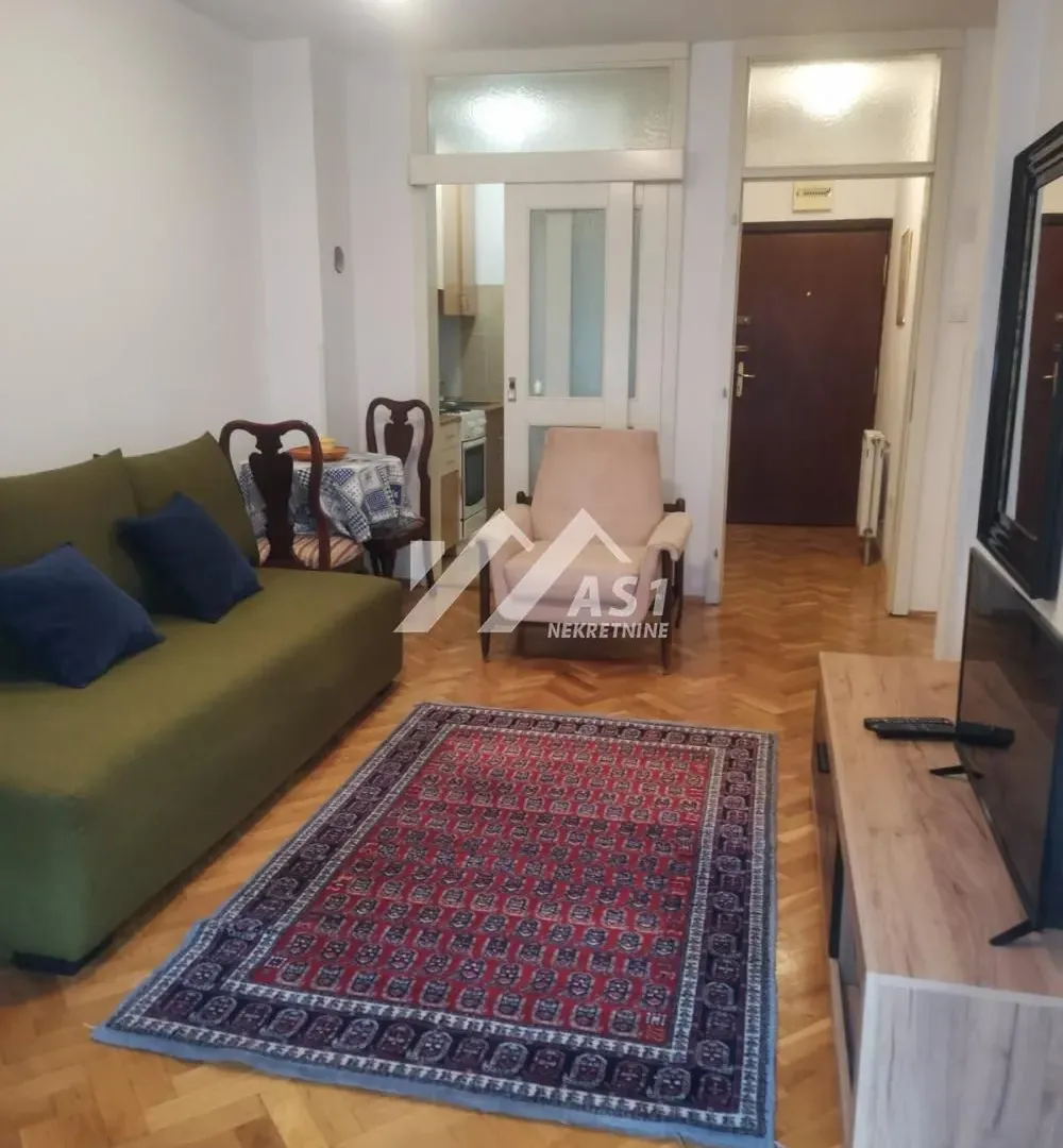 Izdavanje, jednosoban stan, 44m², Grbavica, Novi Sad Sve Podlokacije