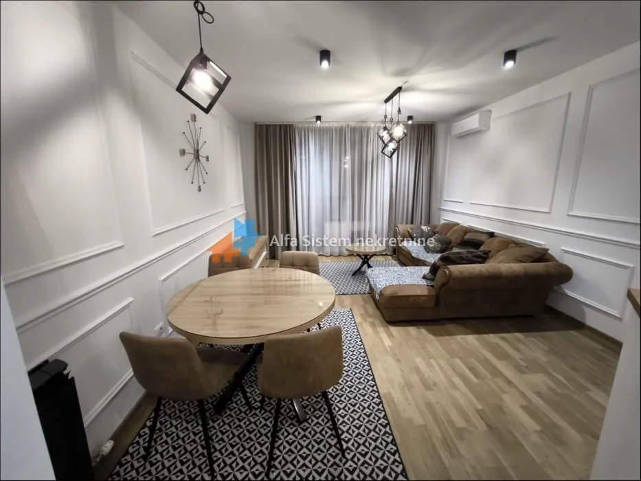 Izdavanje, trosoban stan, 60m², Južni Bulevar, Vračar Sve Podlokacije