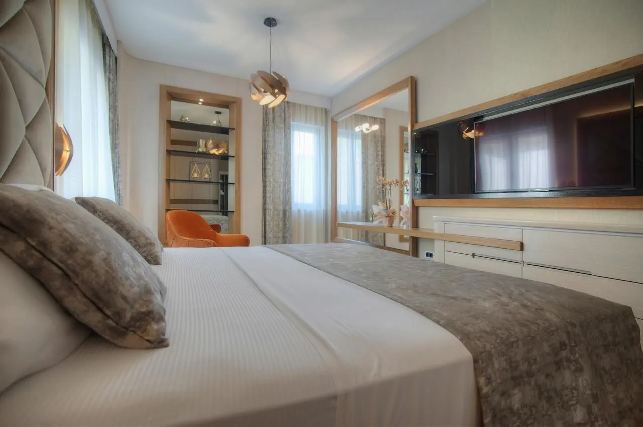Sale, house, 190m², Prijevor, Budva