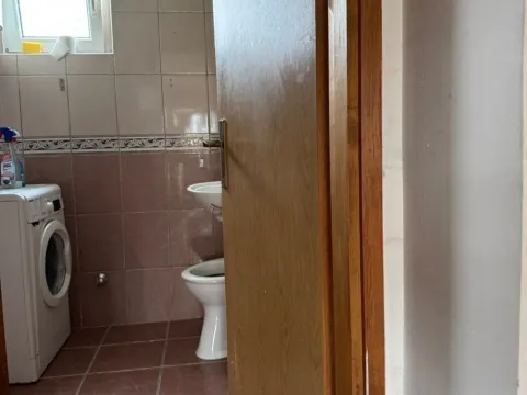 Izdavanje, dvosoban stan, 60m², Donja Gorica, Podgorica - image 6