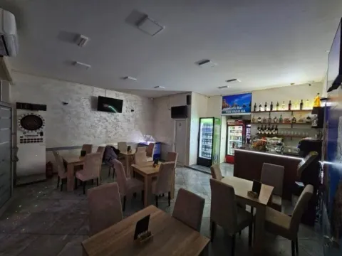 Prodaja, poslovni prostor, 45m², Stari Aerodrom, Podgorica - image 2