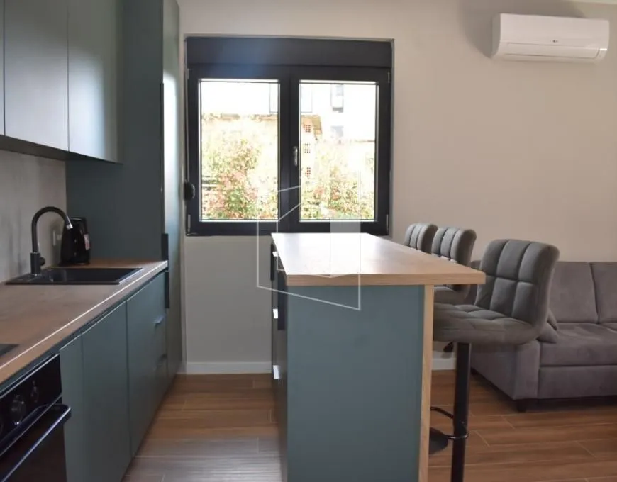 Izdavanje, jednosoban stan, 47m2, Donja Lastva, Tivat