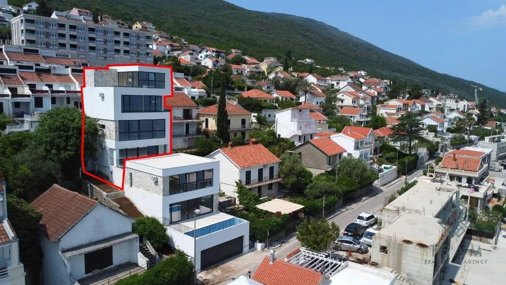 Sale, house, 315m², Krašići, Tivat