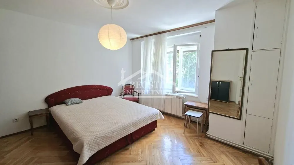 Izdavanje, dvosoban stan, 41m², Stari Grad, Beograd