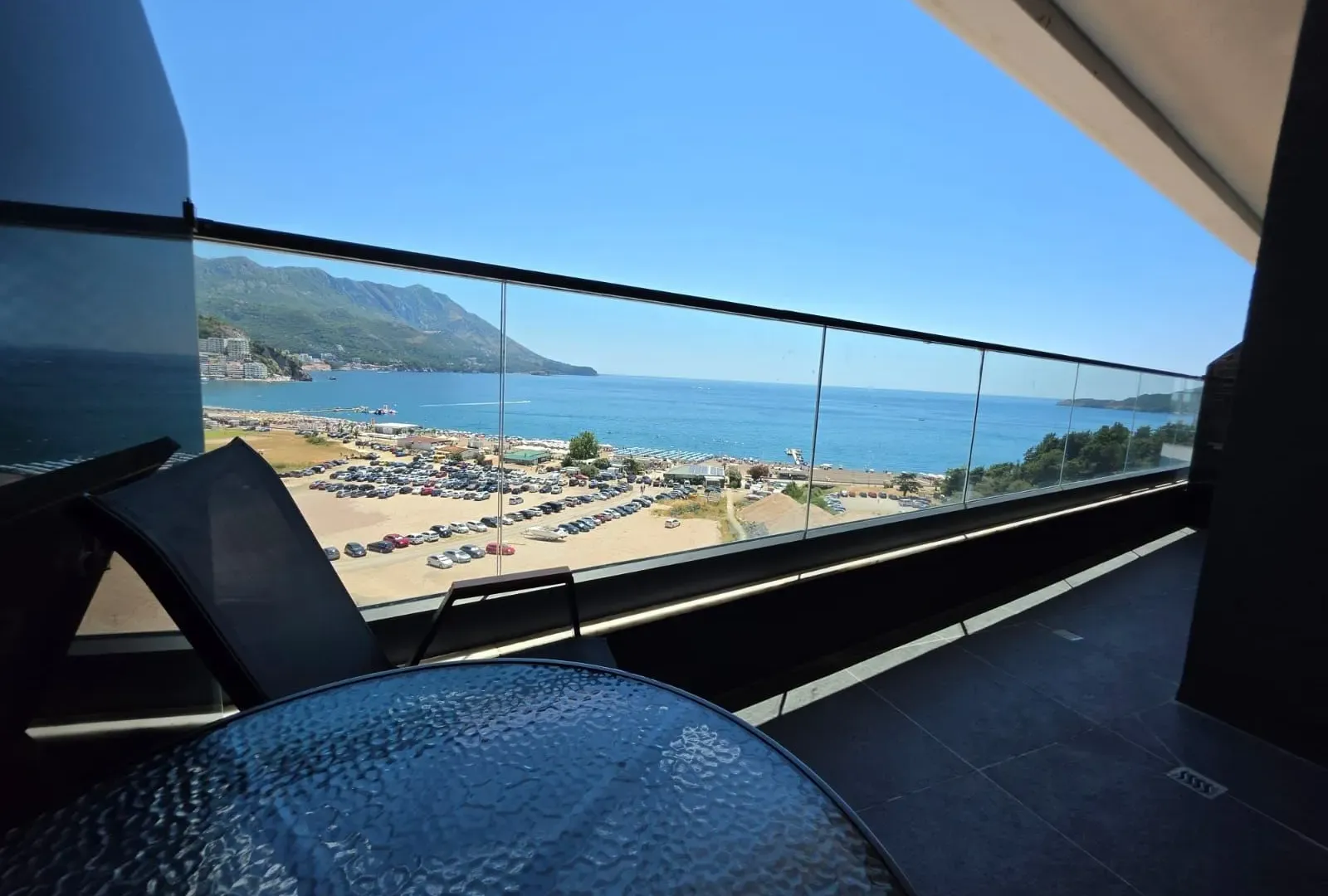 Sale, one bedroom apartment, 44m², Bečići, Budva
