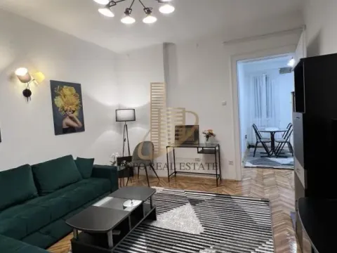 Izdavanje, dvosoban stan, 50m², Kalenić Pijaca, Vračar Sve Podlokacije - image 2