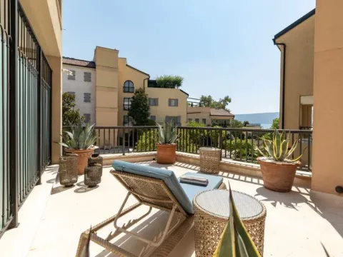 Sale, three bedroom apartment, 201m², Porto Montenegro, Tivat - image 25