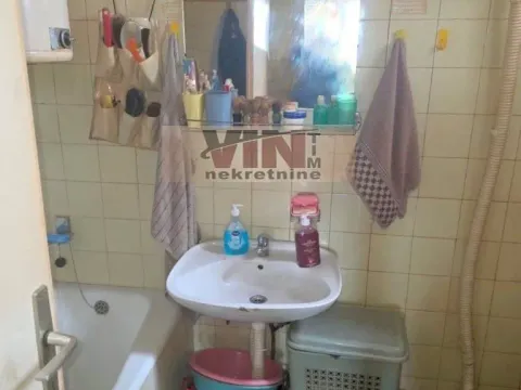 Sale, three bedroom apartment, 72m², Vračar Sve Podlokacije, Beograd - image 11