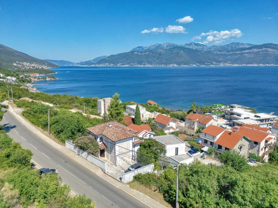 Sale, house, 160m², Obala Đuraševića, Tivat